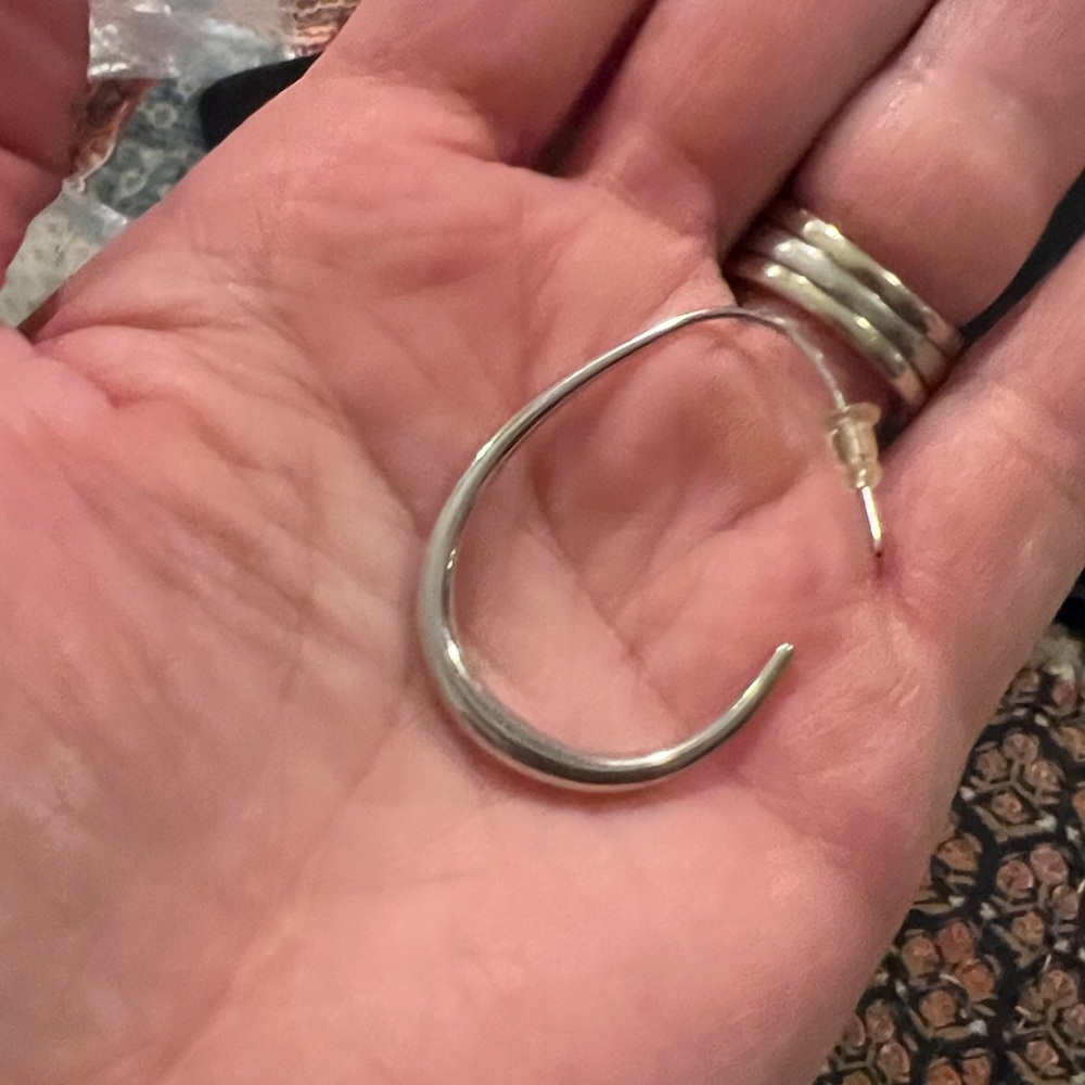 Vintage Sterling Silver abstract hoop earrings - Picture 2 of 3
